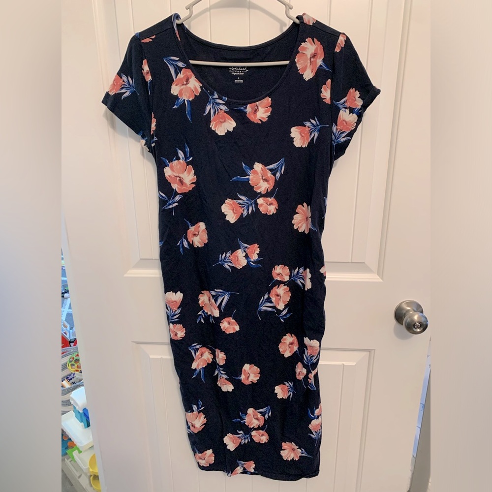 Isabel Maternity Short Sleeve Midi Floral Dress